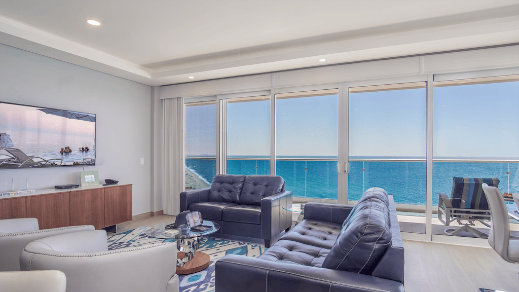 Spectacular Ocean View Condo Verano 2205 Encantame Towers