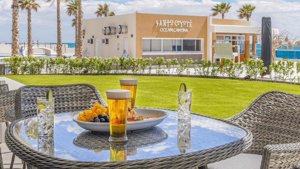 Attractive 2 bedroom condo Encantame Towers Velero 105