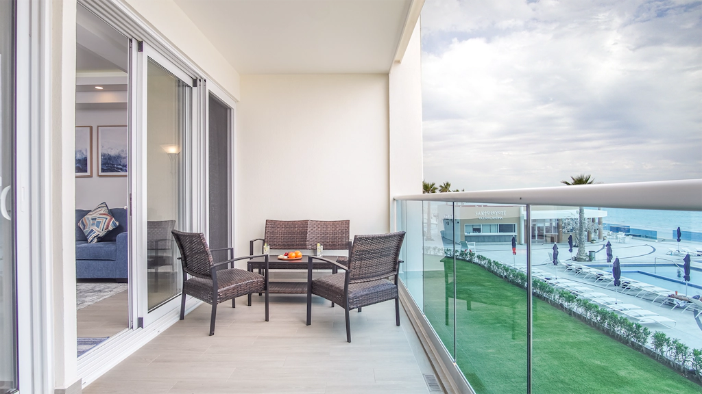 Encantame Towers Velero 203