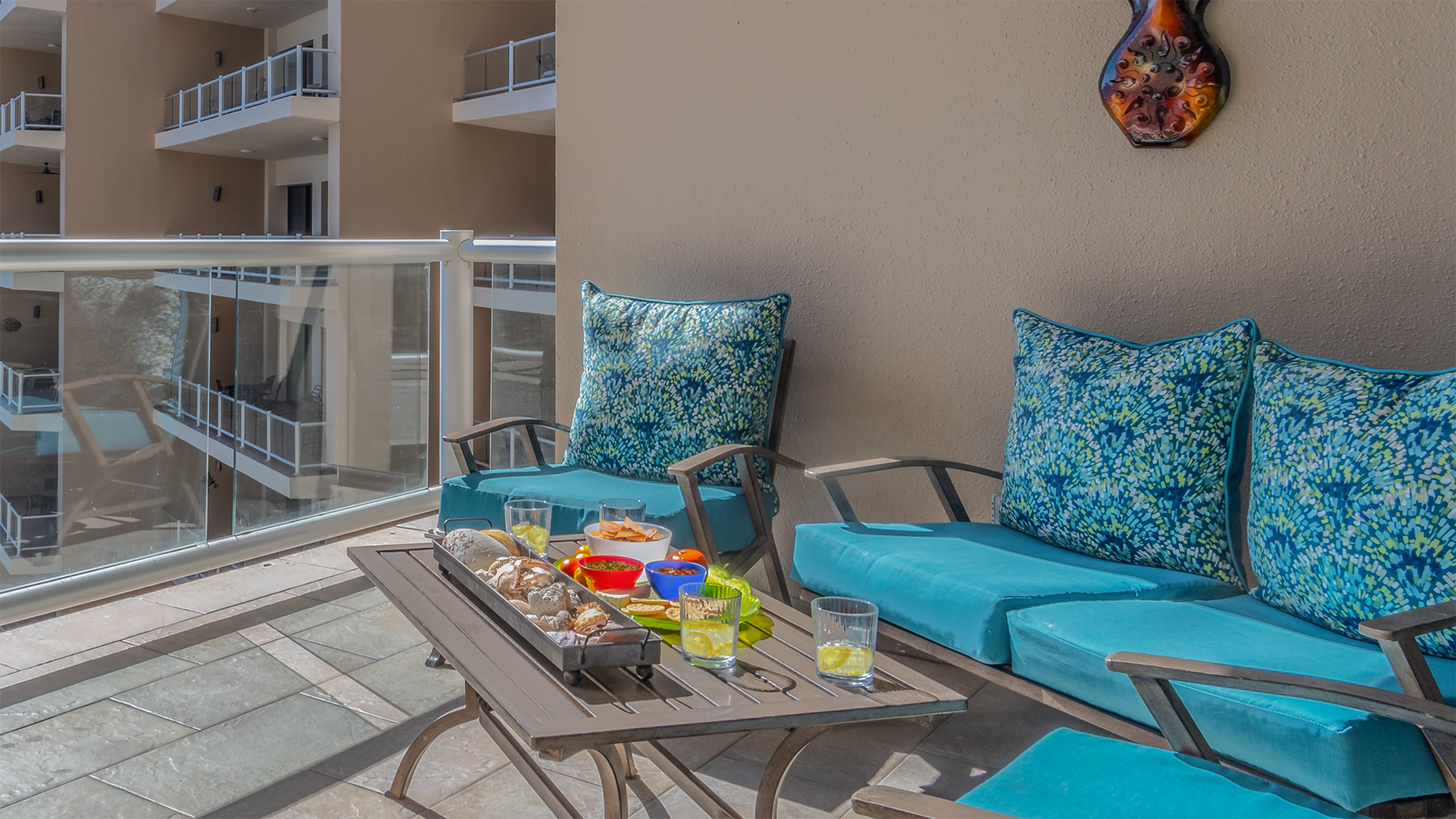 Beautiful 1 BR 1BA Las Palomas Cabrillo 602