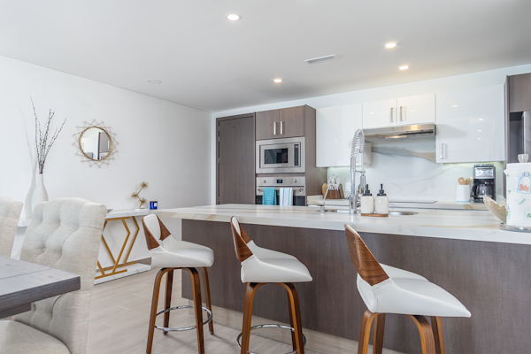 A Style Of Its Own 2 bedroom unit Encantame Viento 1202
