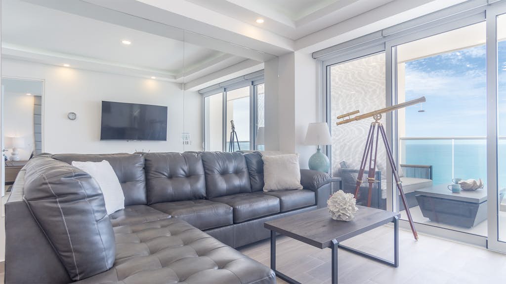 Amaizing condo by the beach Encantame W1203