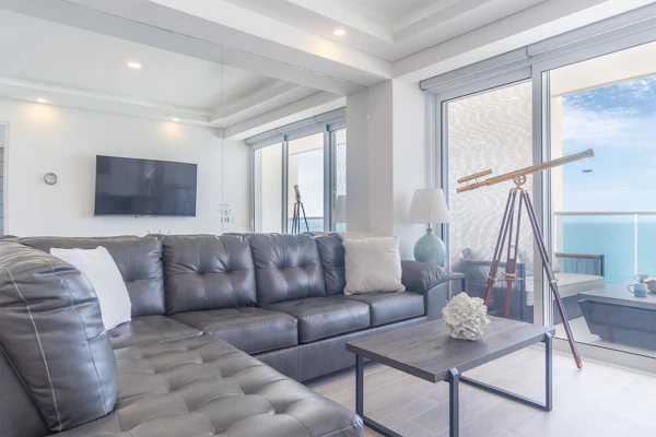 Amaizing condo by the beach Encantame W1203