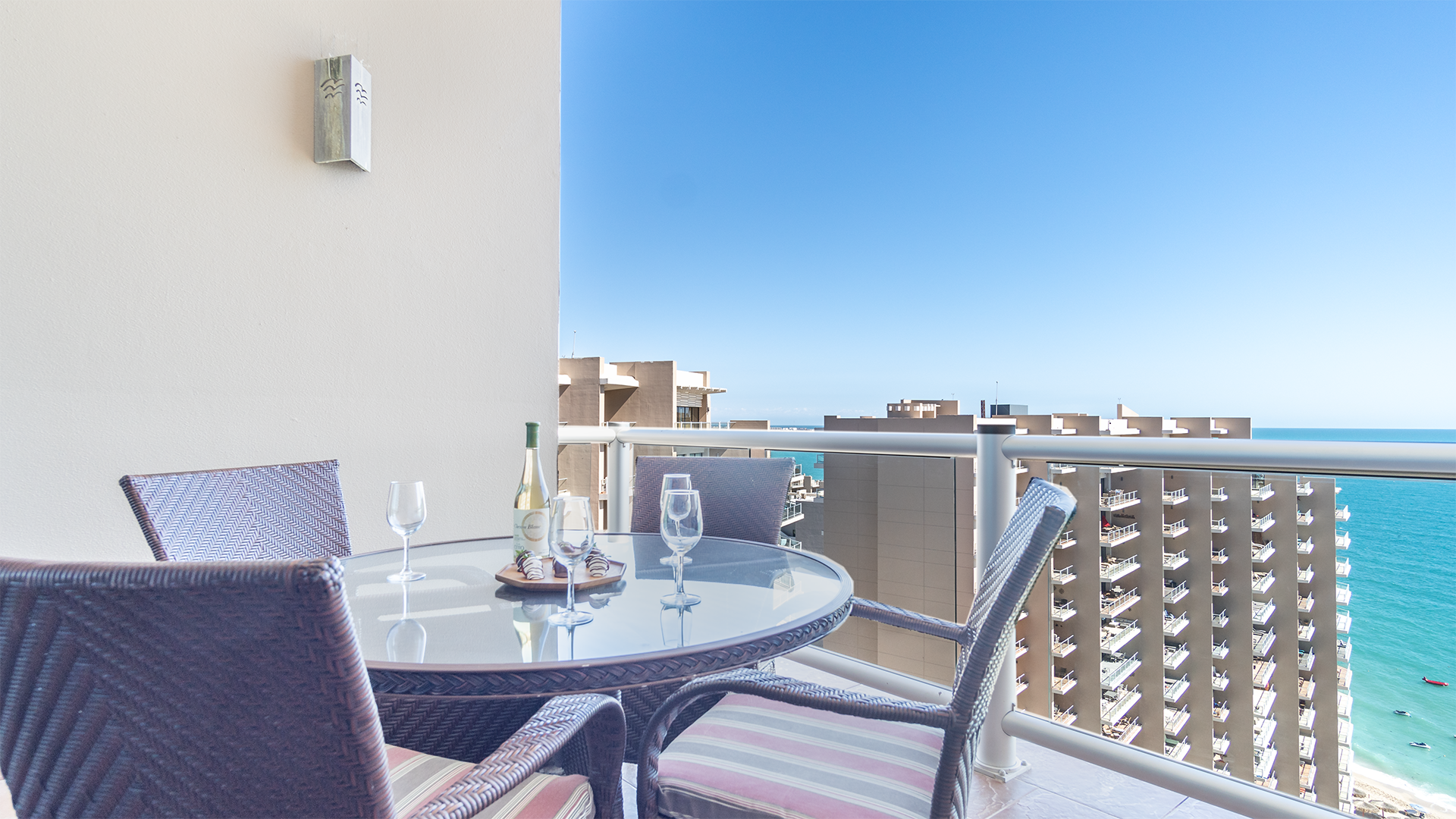 Las Palomas Resort Cortez 1605