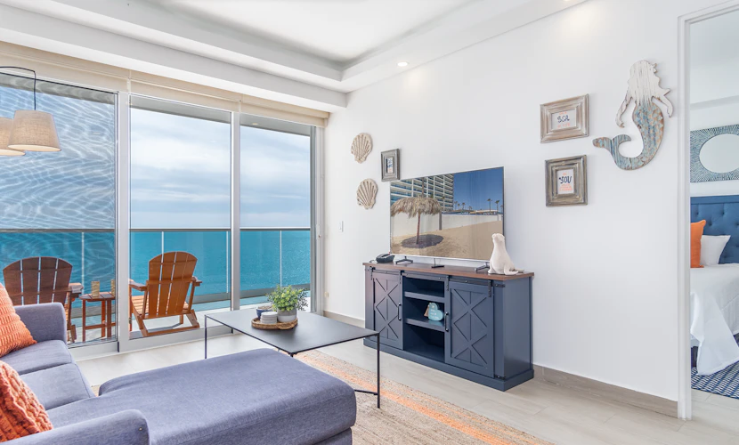 Lavish 1 bedroom Beach Front Condominium Encantame C-1403