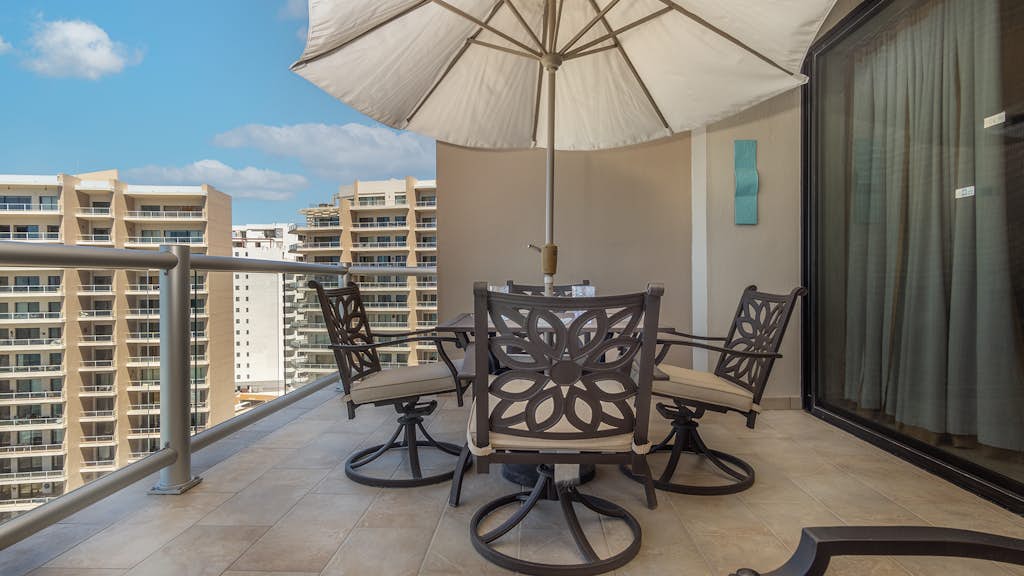 Las Palomas 2 BR 2 BA Coronado 1204