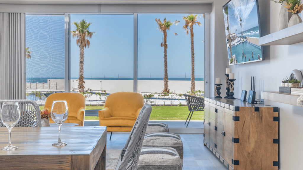 Luxurious 2 Bedroom Ground floor Condo W104