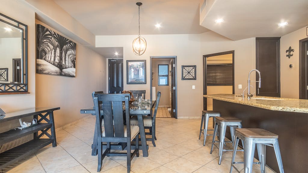Las Palomas Phase I Topaz 202 Exceptional OceanView 1BR 1BA Unit.