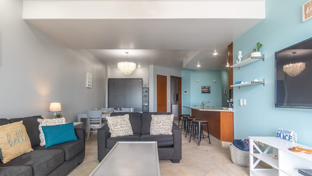 Las Palomas Phase II Coronado 605 Exceptional Oceanfront Unit.