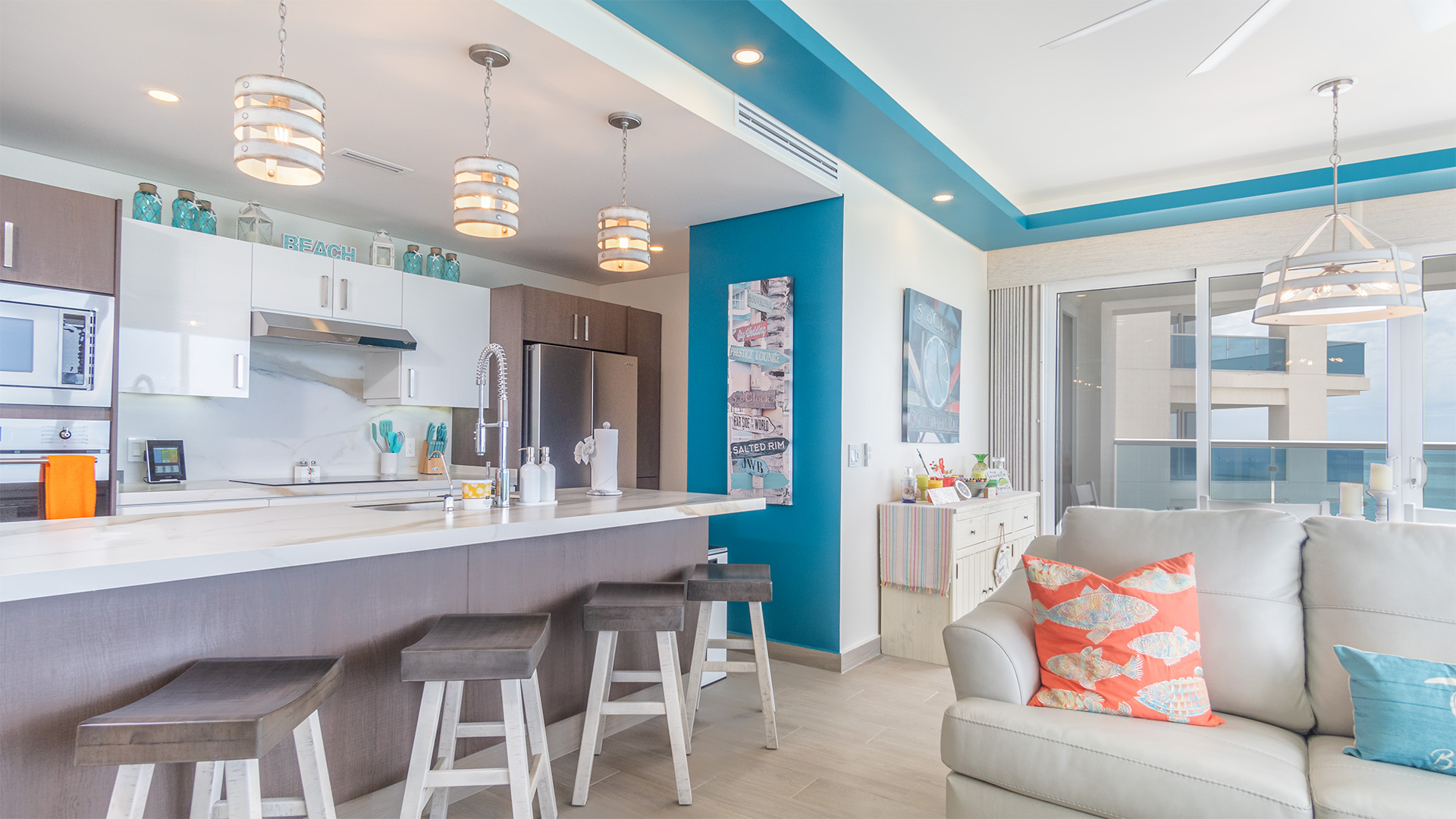 Luxury modern condo at Encantame Towers W1405