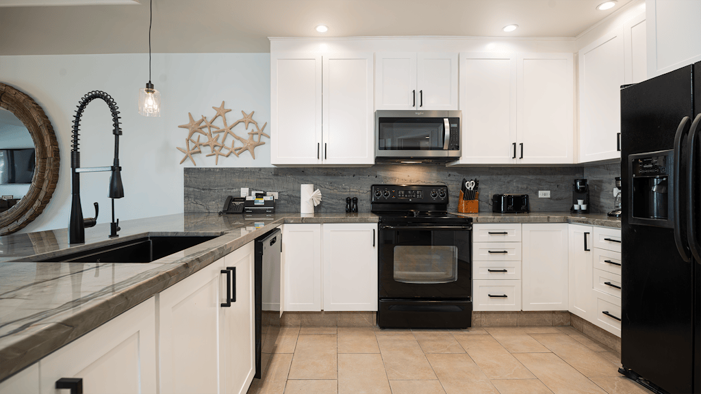 Phase 2 Coronado 104 Stylish Ground-Floor 2BR Steps from Pools, Beach & Las Palomas Fun