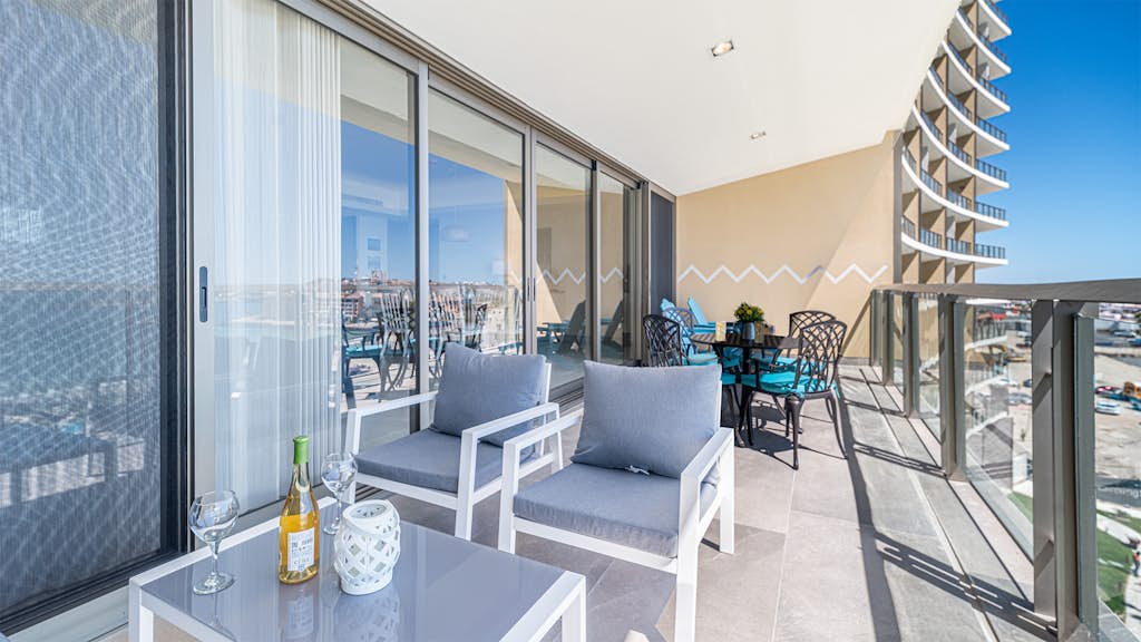 One 605 Full – Modern Elegance Meets the Sea of Cortez at This Premier Destination