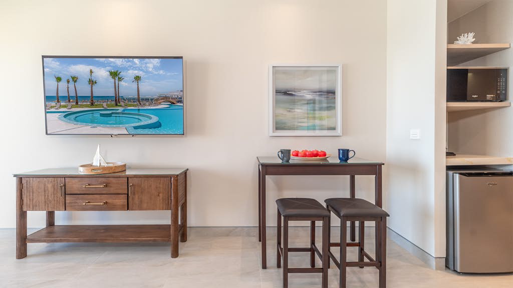 One 605 Hotel Room – New Oceanfront Haven Delivering Luxury and Innovation by the Sea of Cortez