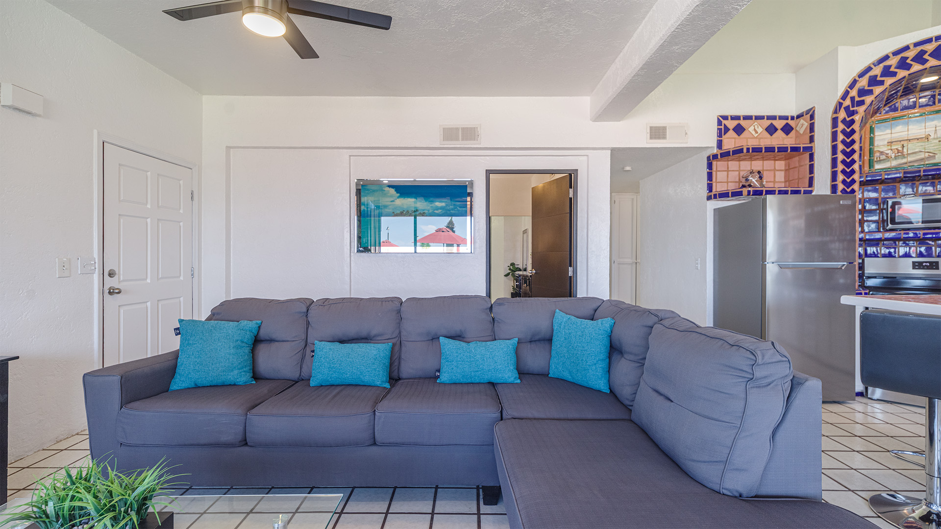 Las Gaviotas 436  Mid-century Ocean View Apartment