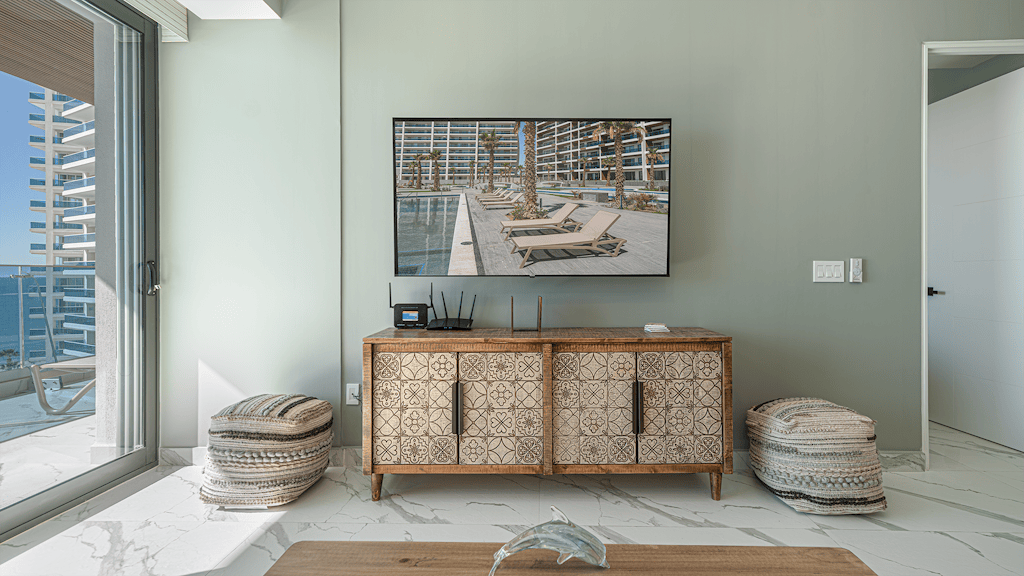 R802 Elegant One Bedroom Beachfront Condo at Soleil