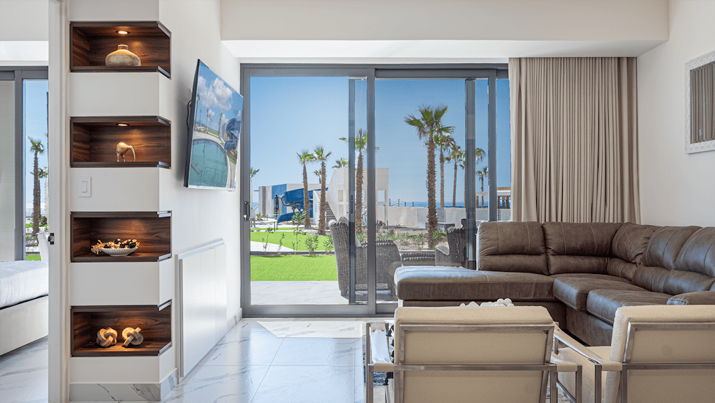 Stunning 3BR Ground Floor Retreat at Encantame Soleil