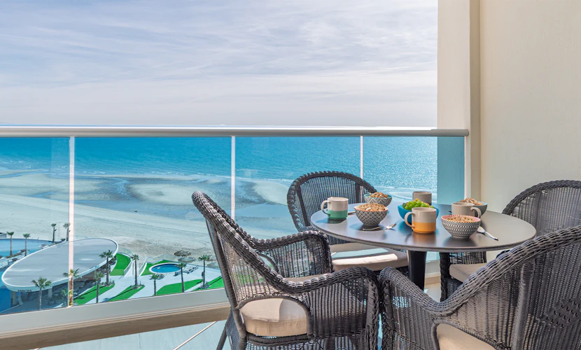 Sublime 1 bedroom condo Encantame Towers Verano 903