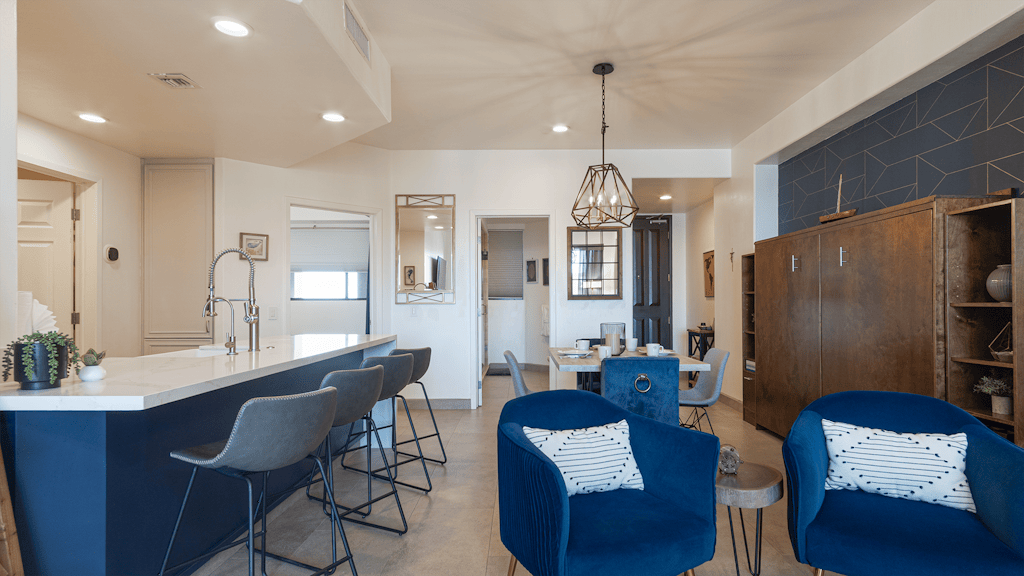Opalo 906 | Beachfront 1 BR 1.5 BA with Stunning Views
