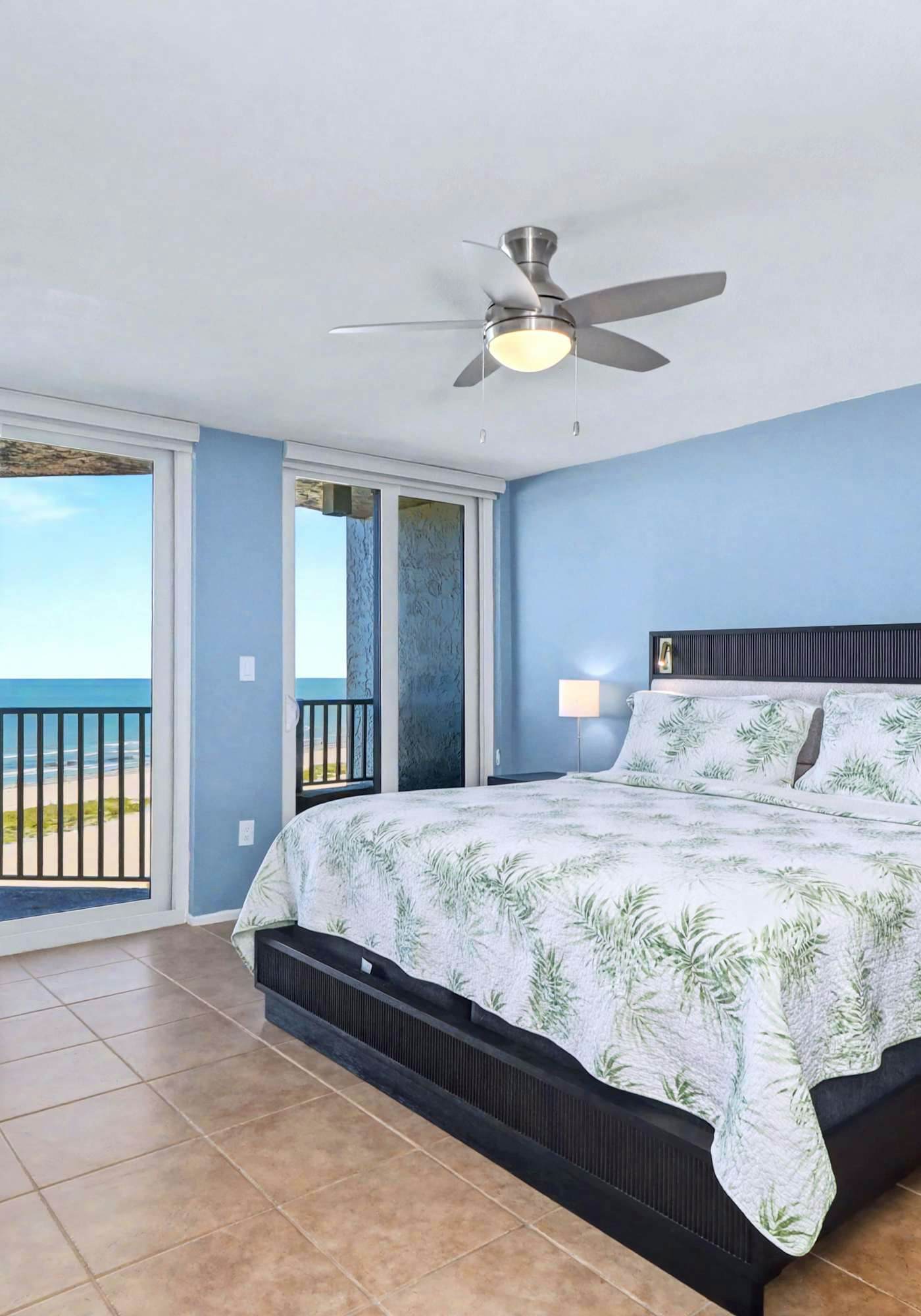 Waterfront Resort Gulf View | Pool & Beach Access