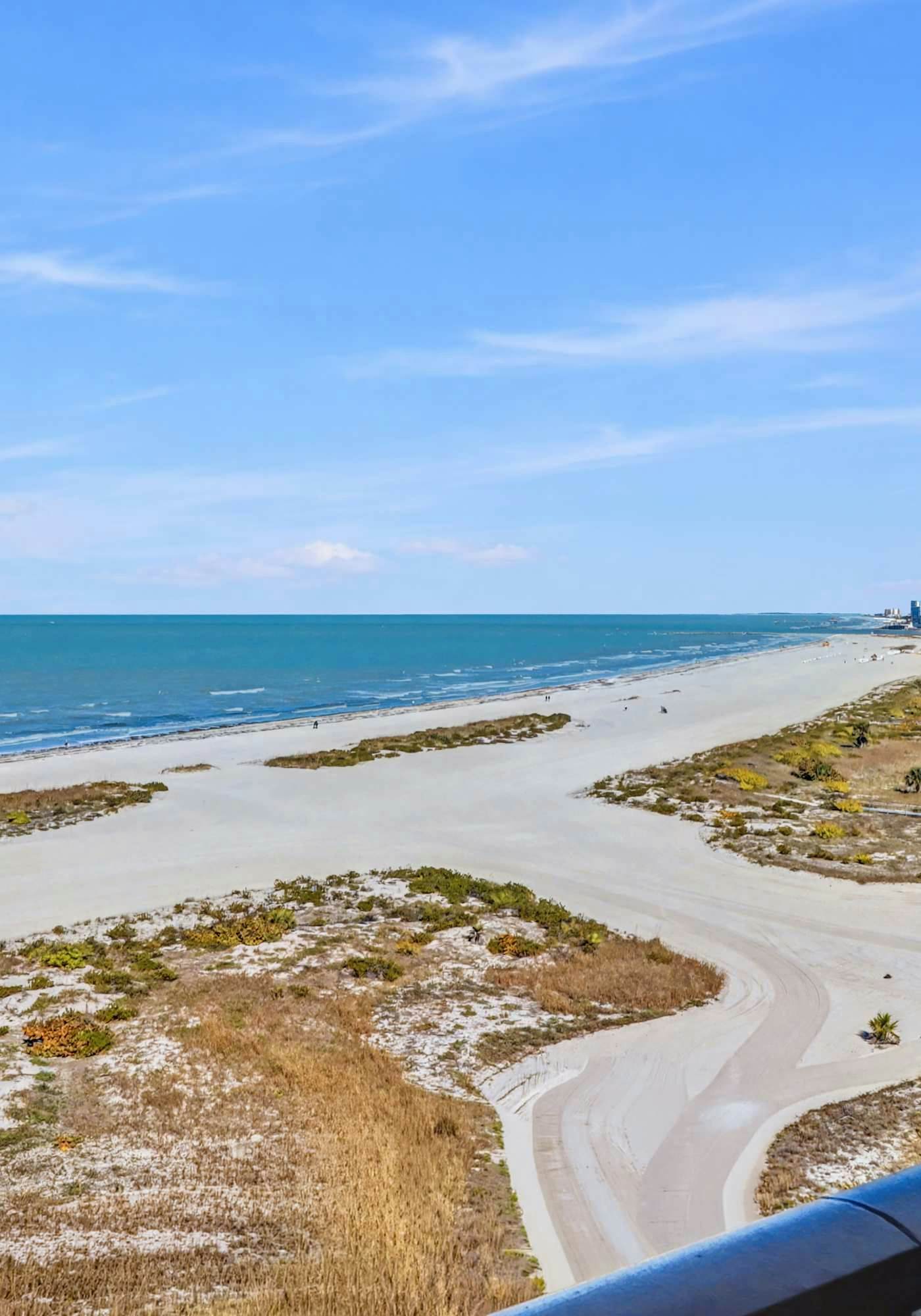 Waterfront Resort Gulf View | Pool & Beach Access