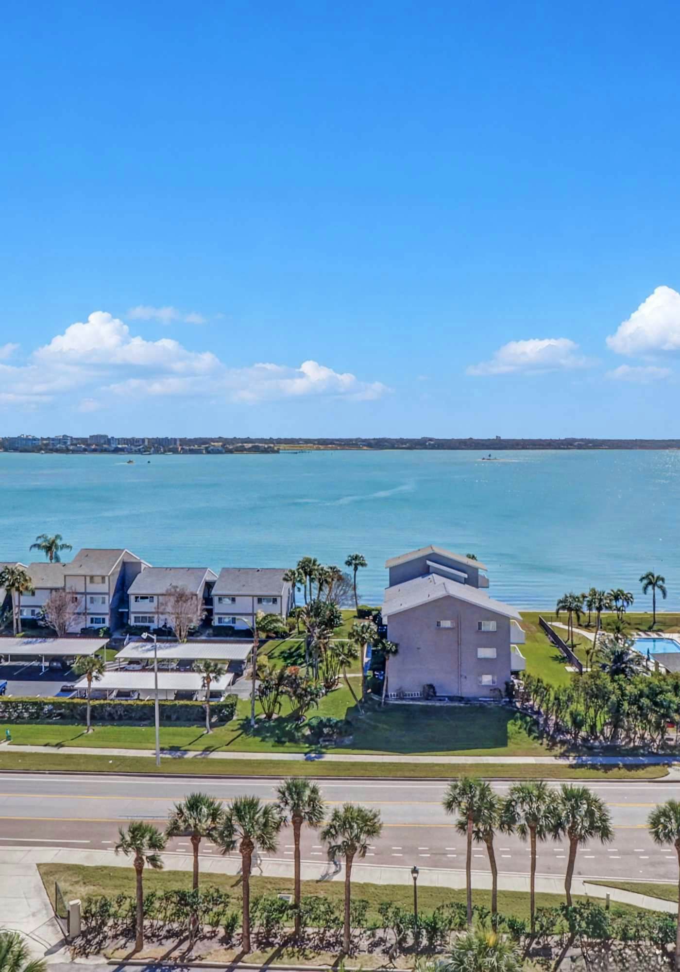 Waterfront Resort Gulf View | Pool & Beach Access