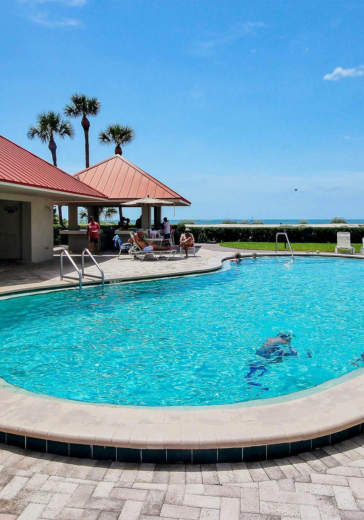 Waterfront Resort Gulf View | Pool & Beach Access