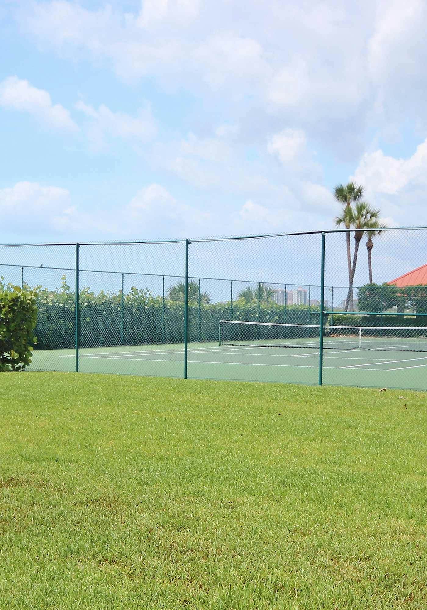 Waterfront Resort Gulf View | Pool & Beach Access