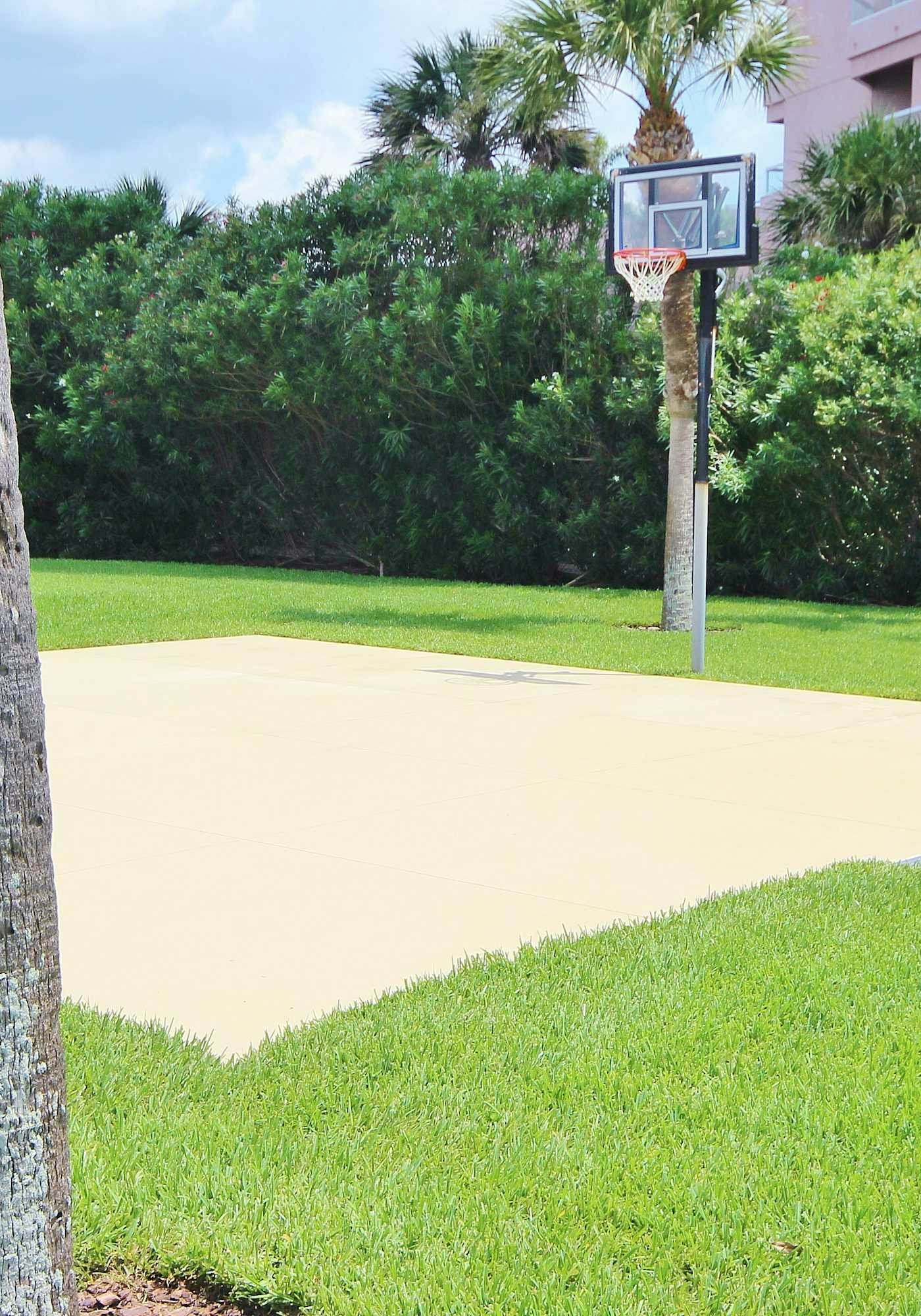 Waterfront Resort Gulf View | Pool & Beach Access