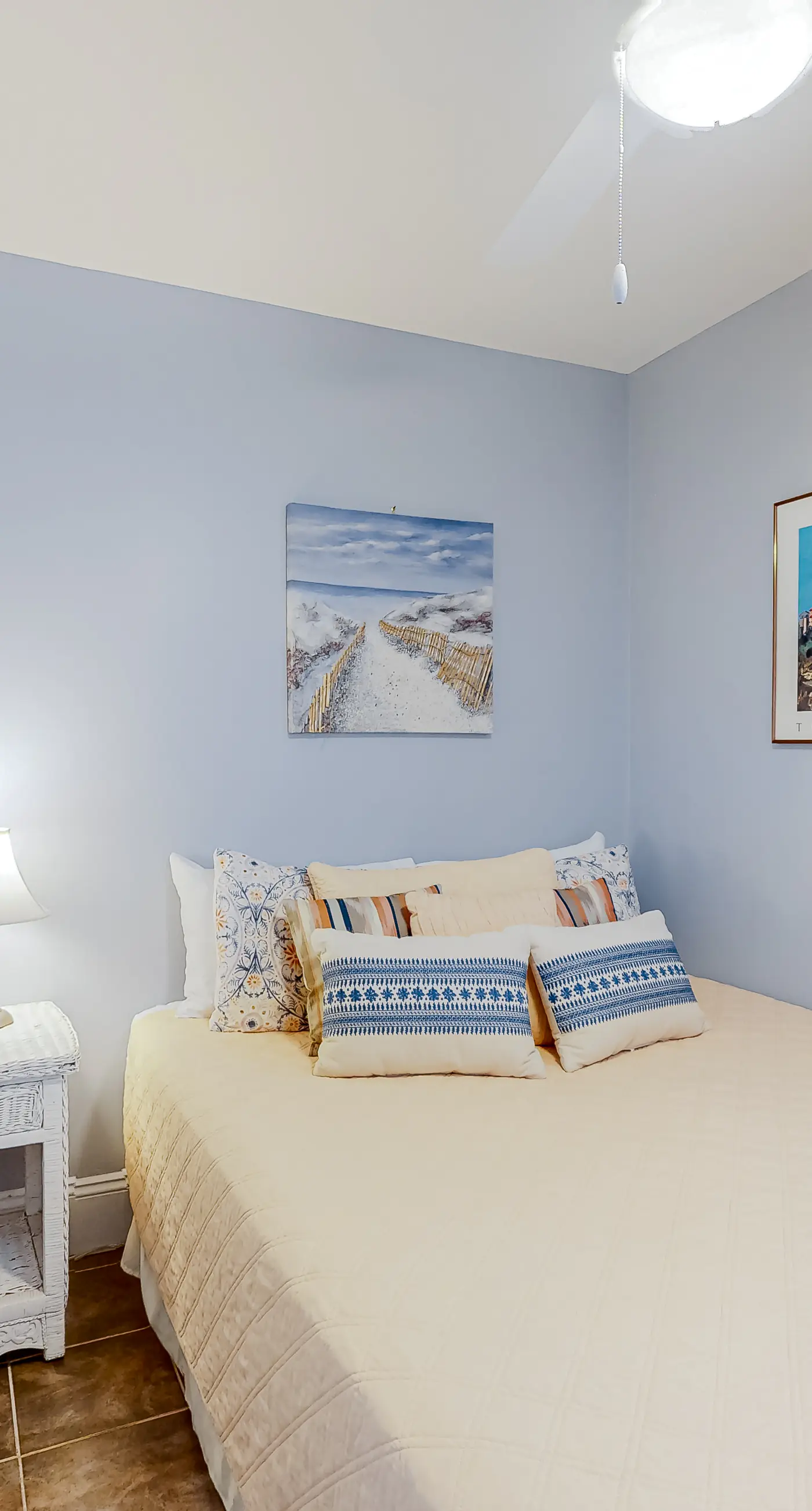 Ocean-view condo near the beach with indoor pool, gym, & basketball