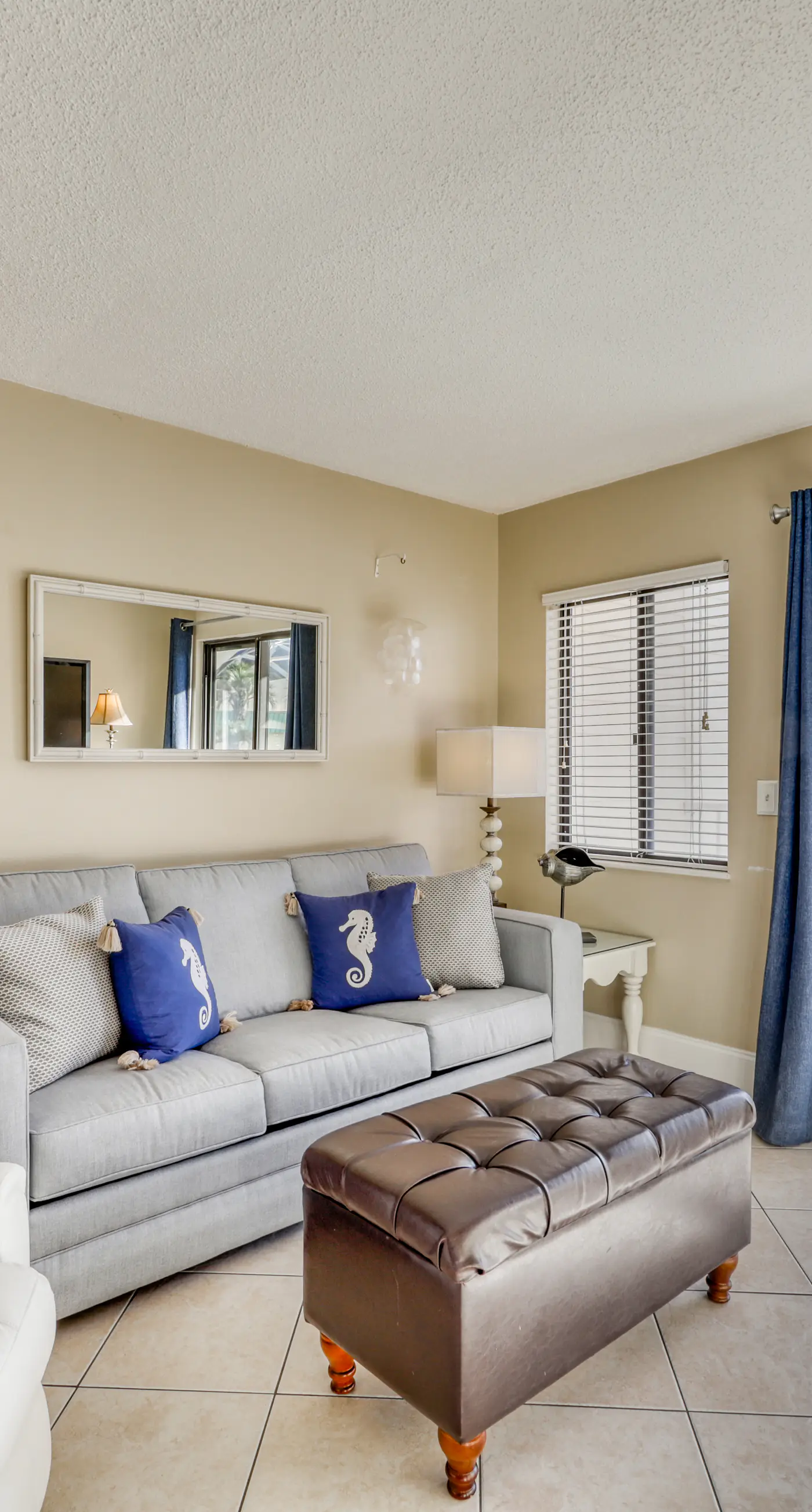 Cozy Retreat Steps from Pool - Central AC, Washer Dryer & WiFi