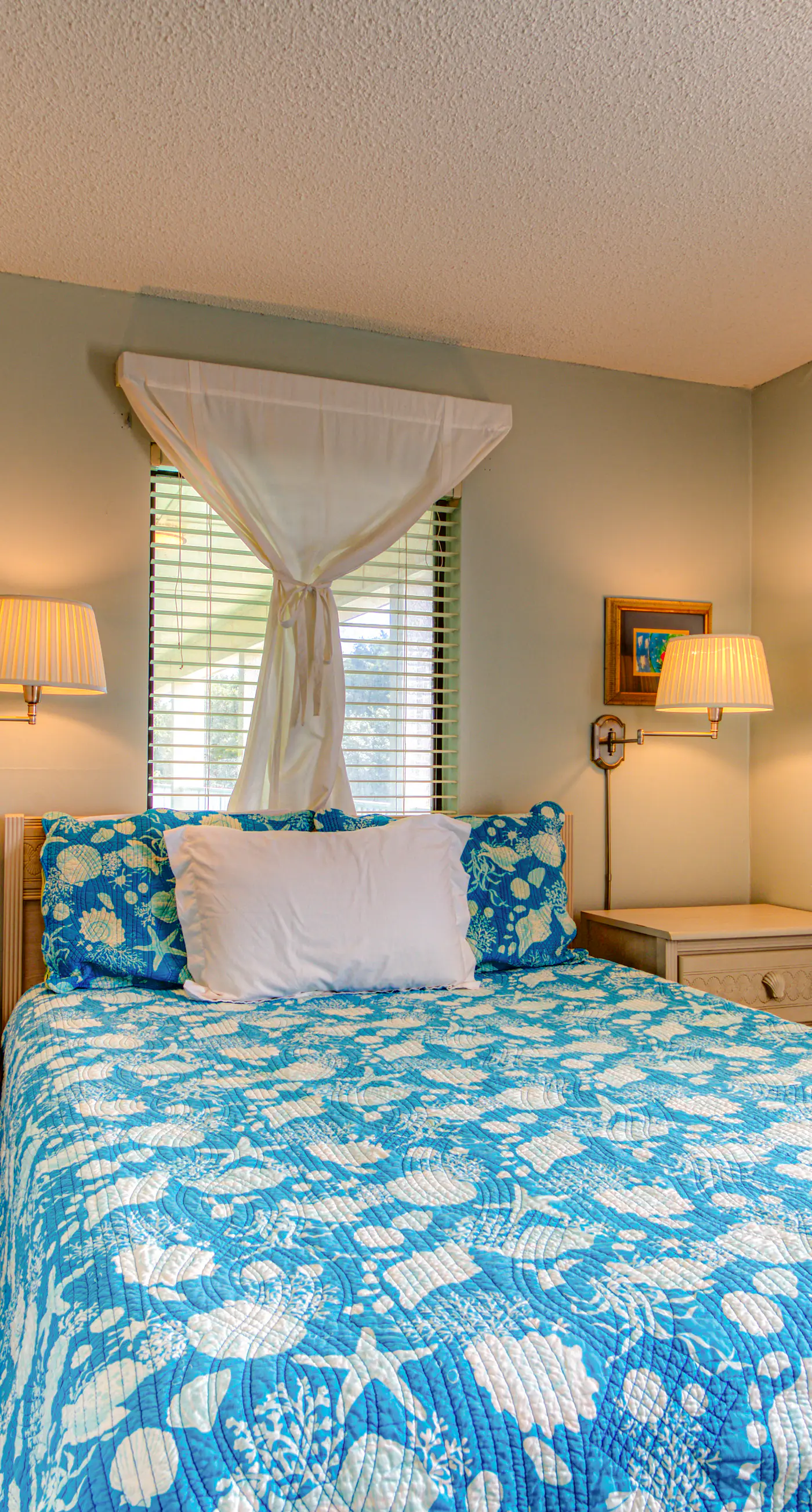 Waterfront getaway with beach view, shared pools & sports courts