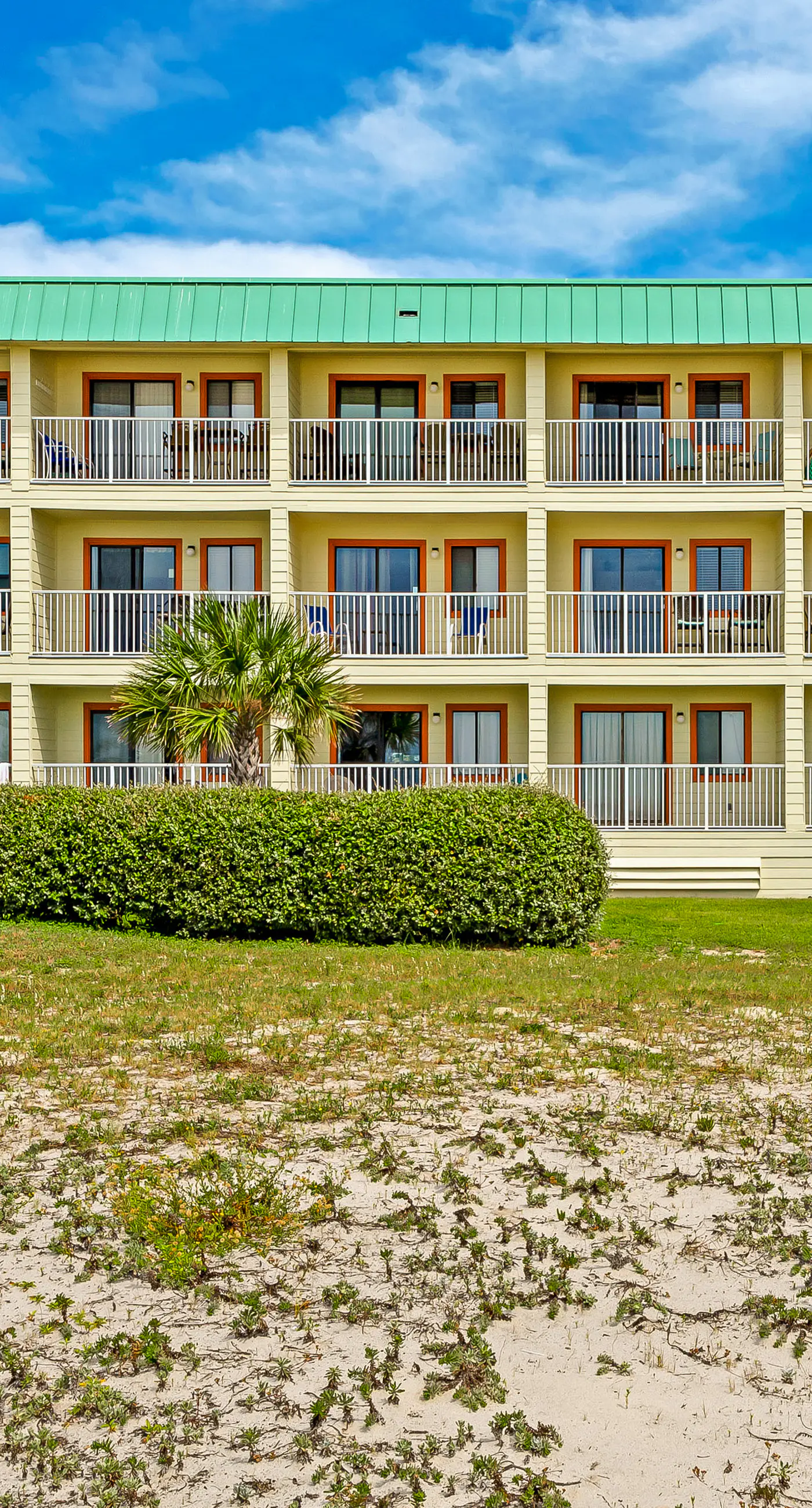 Waterfront getaway with beach view, shared pools & sports courts