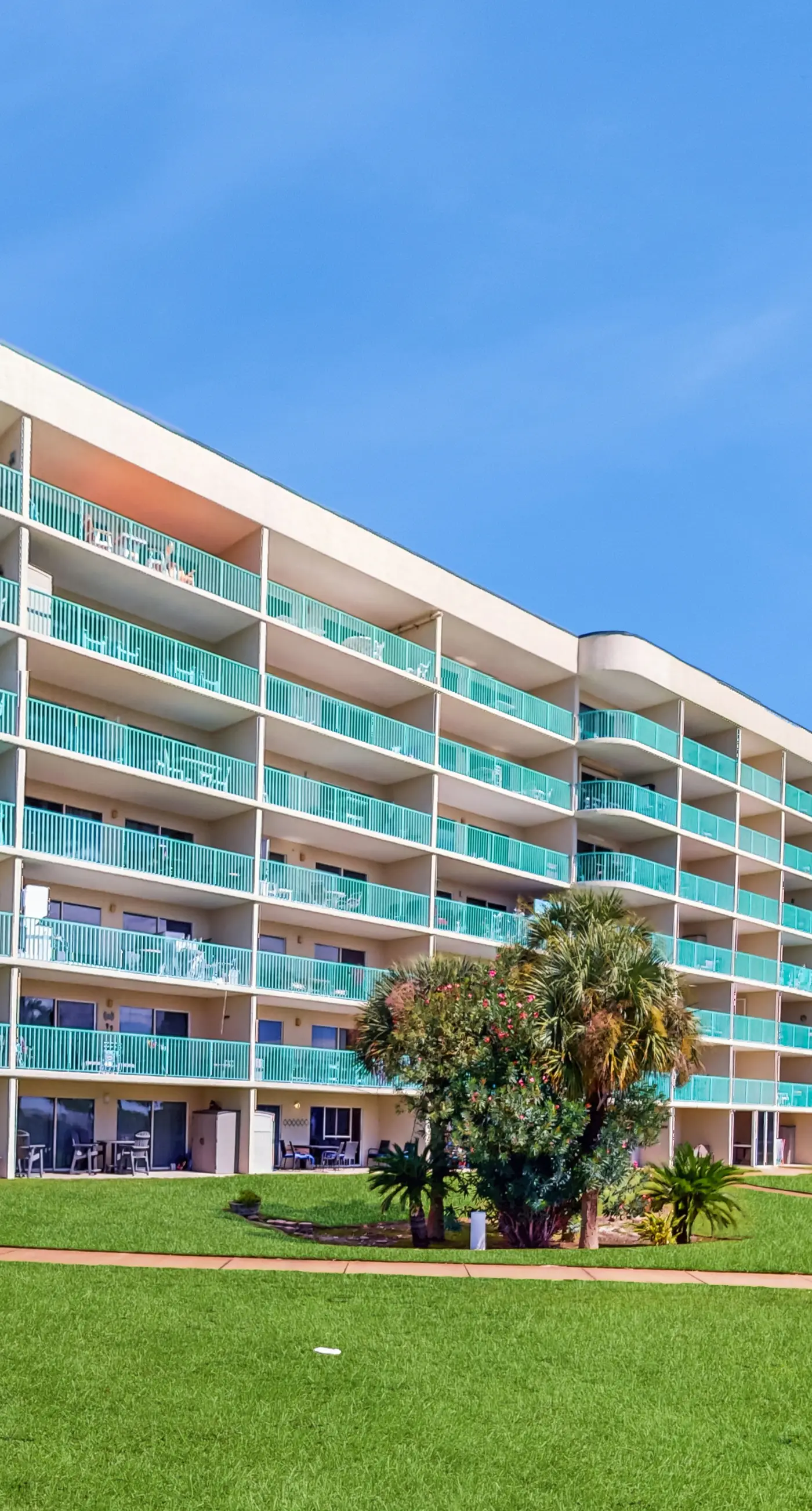 Waterfront getaway with beach view, shared pools & sports courts