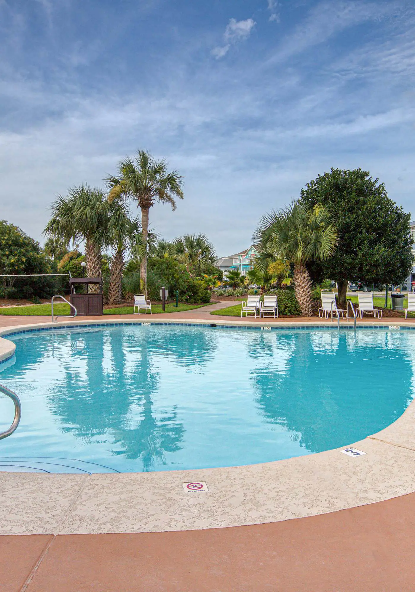 Cozy resort condo near the beach with hot tub & pool