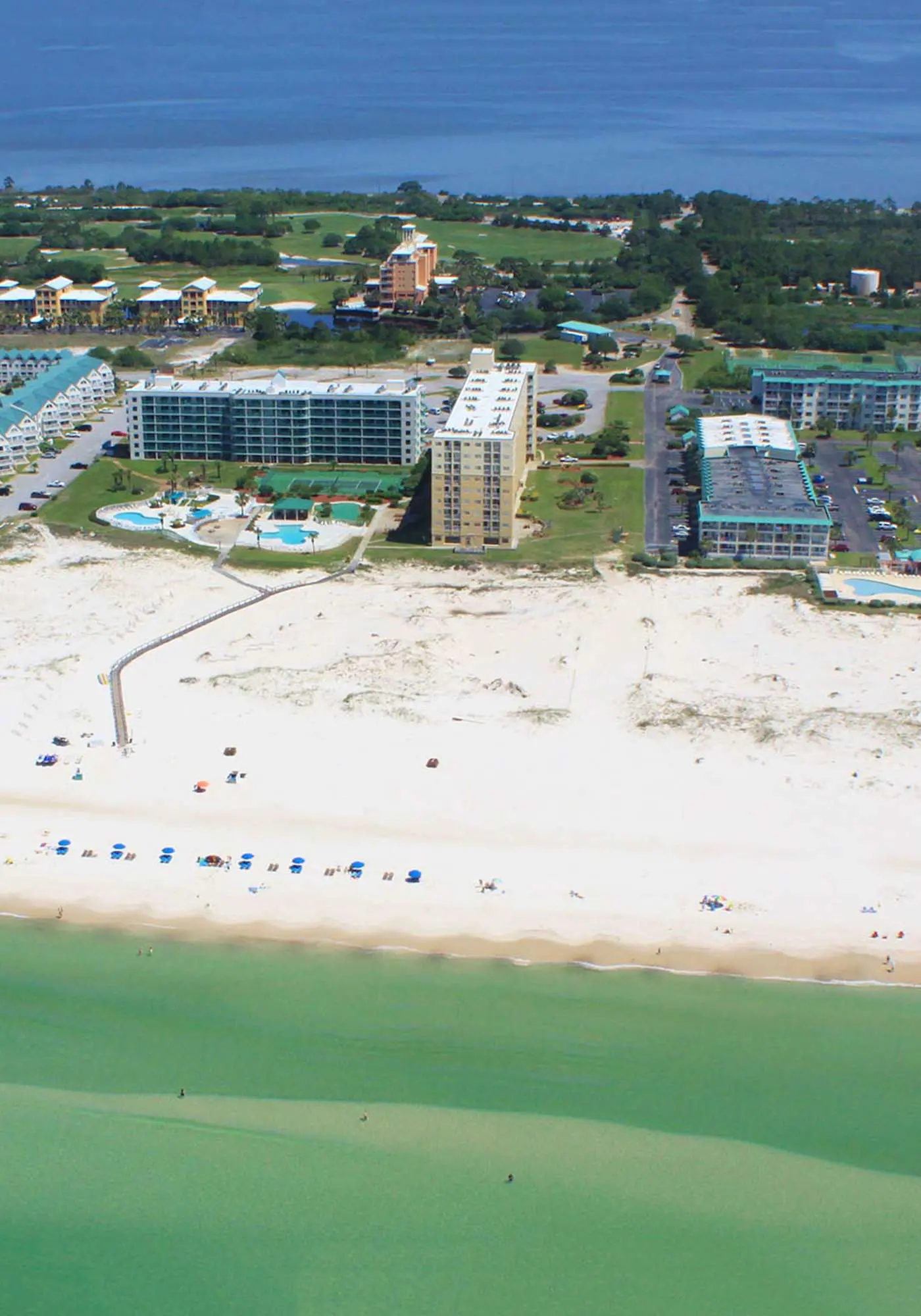 Cozy resort condo near the beach with hot tub & pool