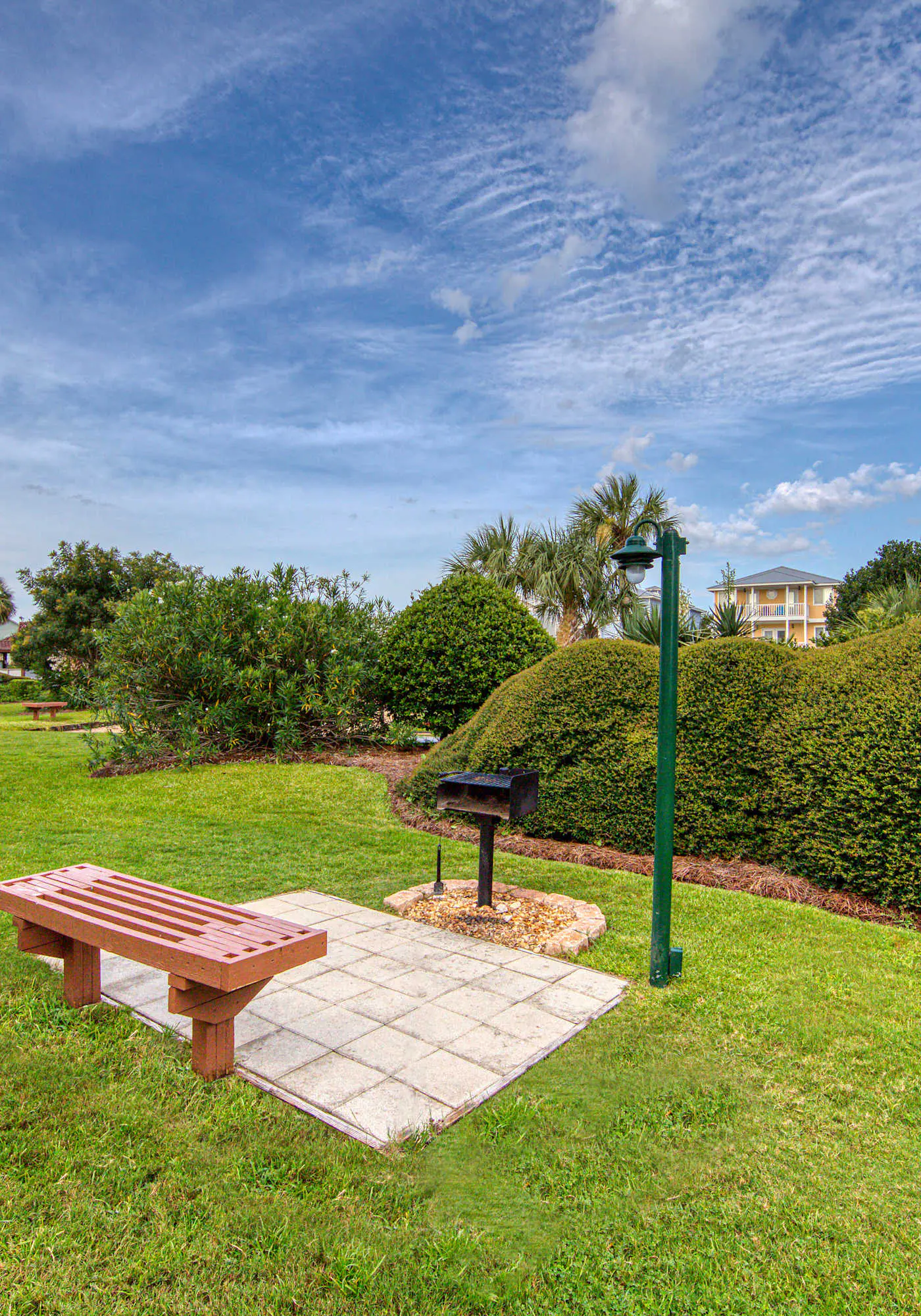Cozy resort condo near the beach with hot tub & pool