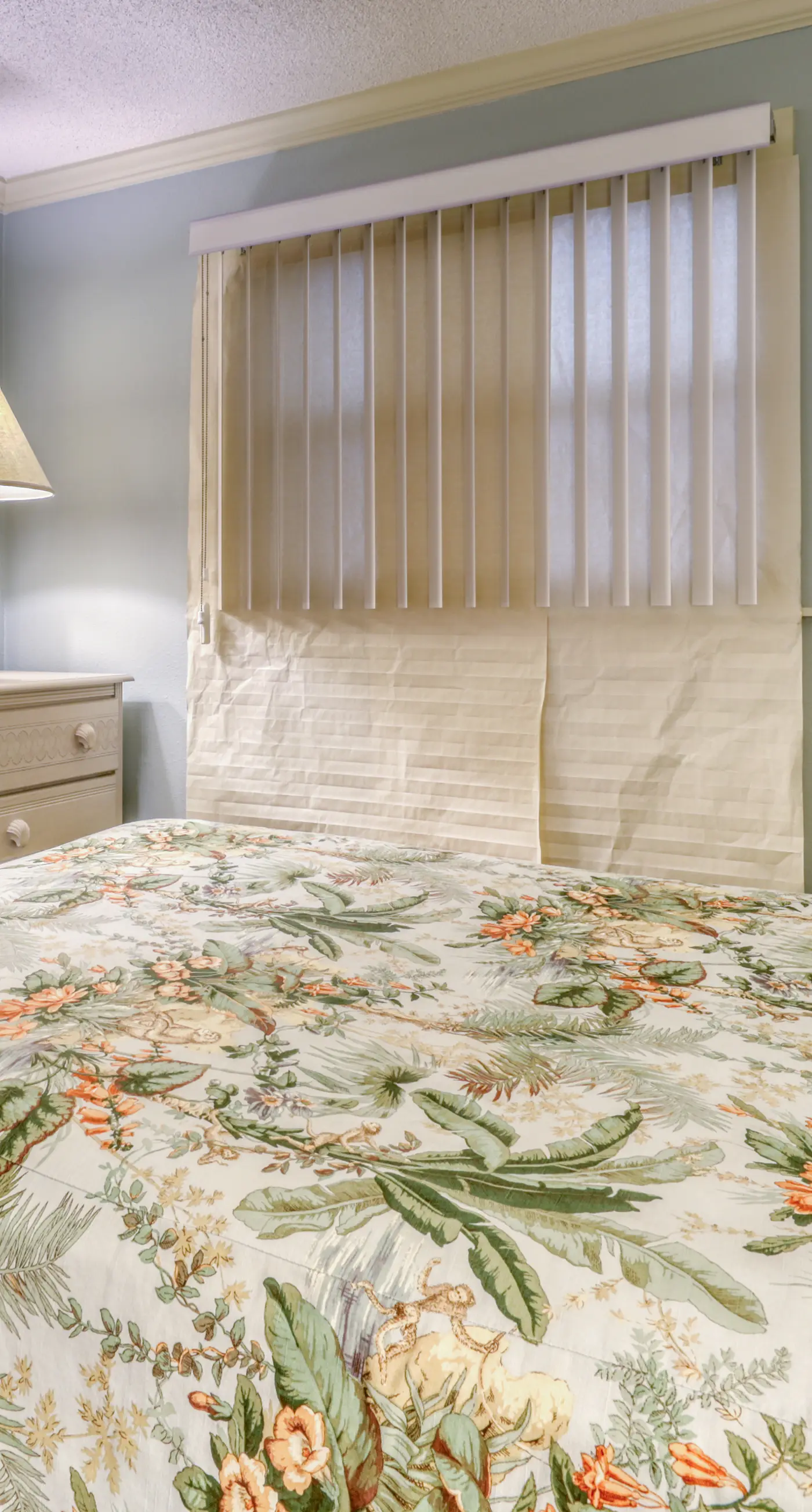 Waterfront condo with balcony and Gulf view plus shared pool