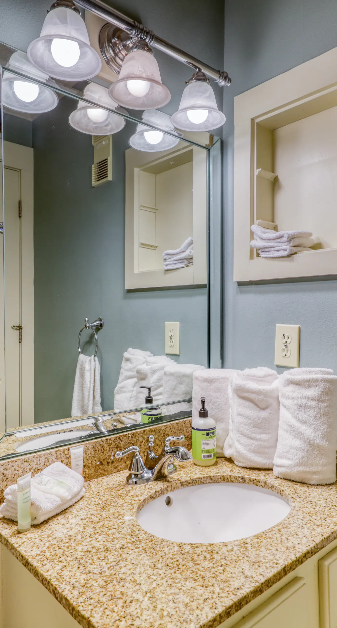 Waterfront condo with balcony and Gulf view plus shared pool