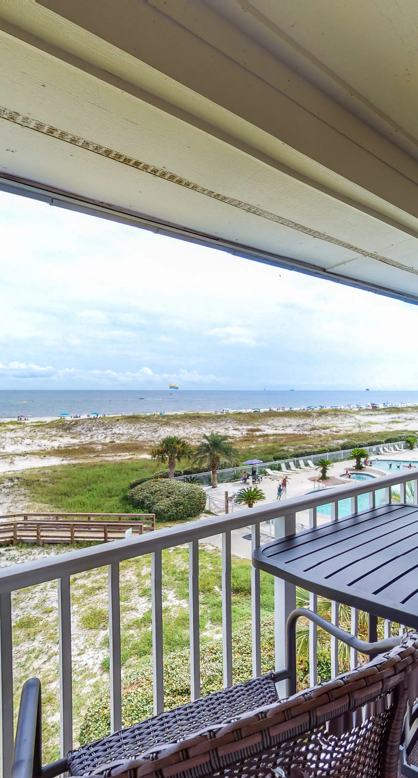 Amazing beachfront home with private balcony, deck, central AC, free WiFi