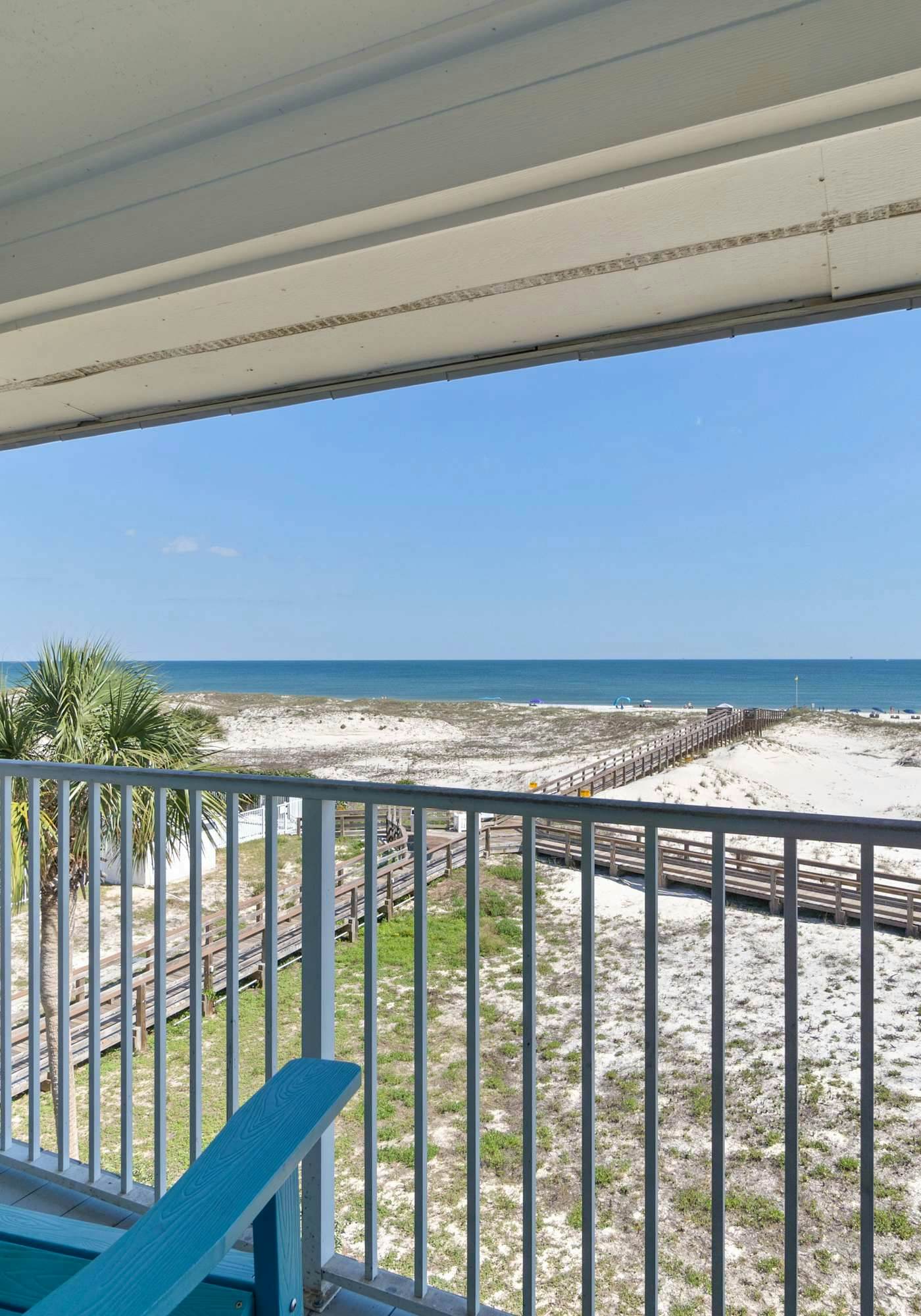 Amazing beachfront home with private balcony, deck, central AC, free WiFi