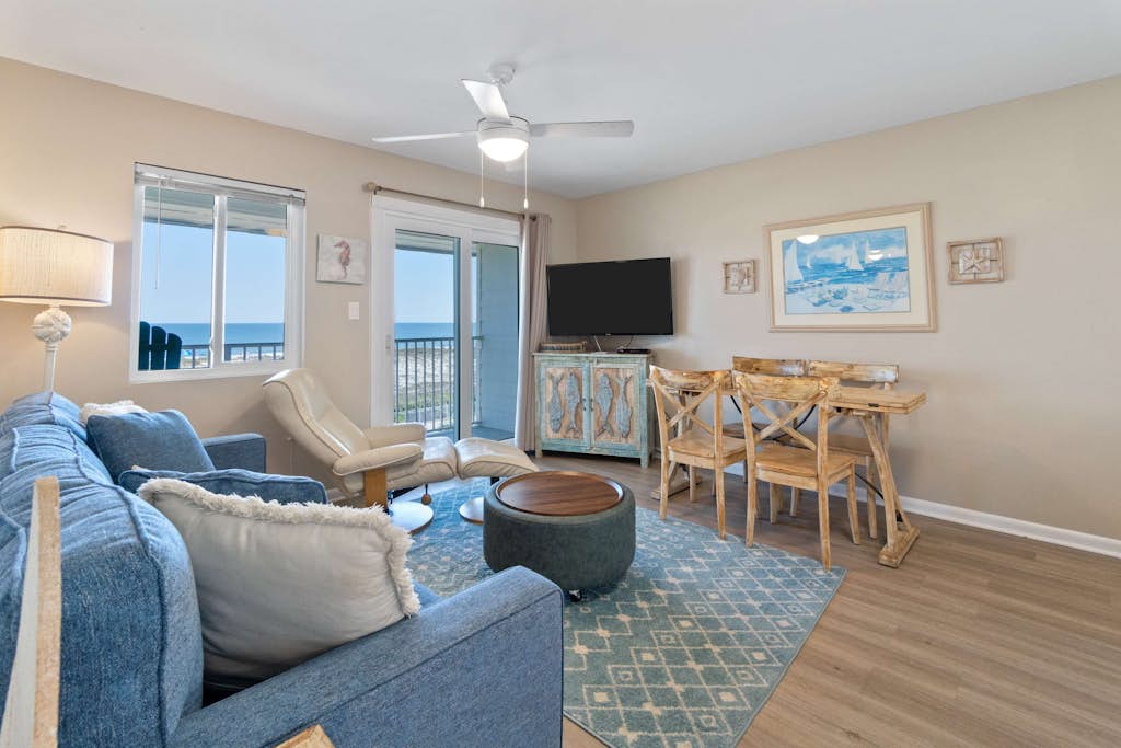 Plantation East #2303