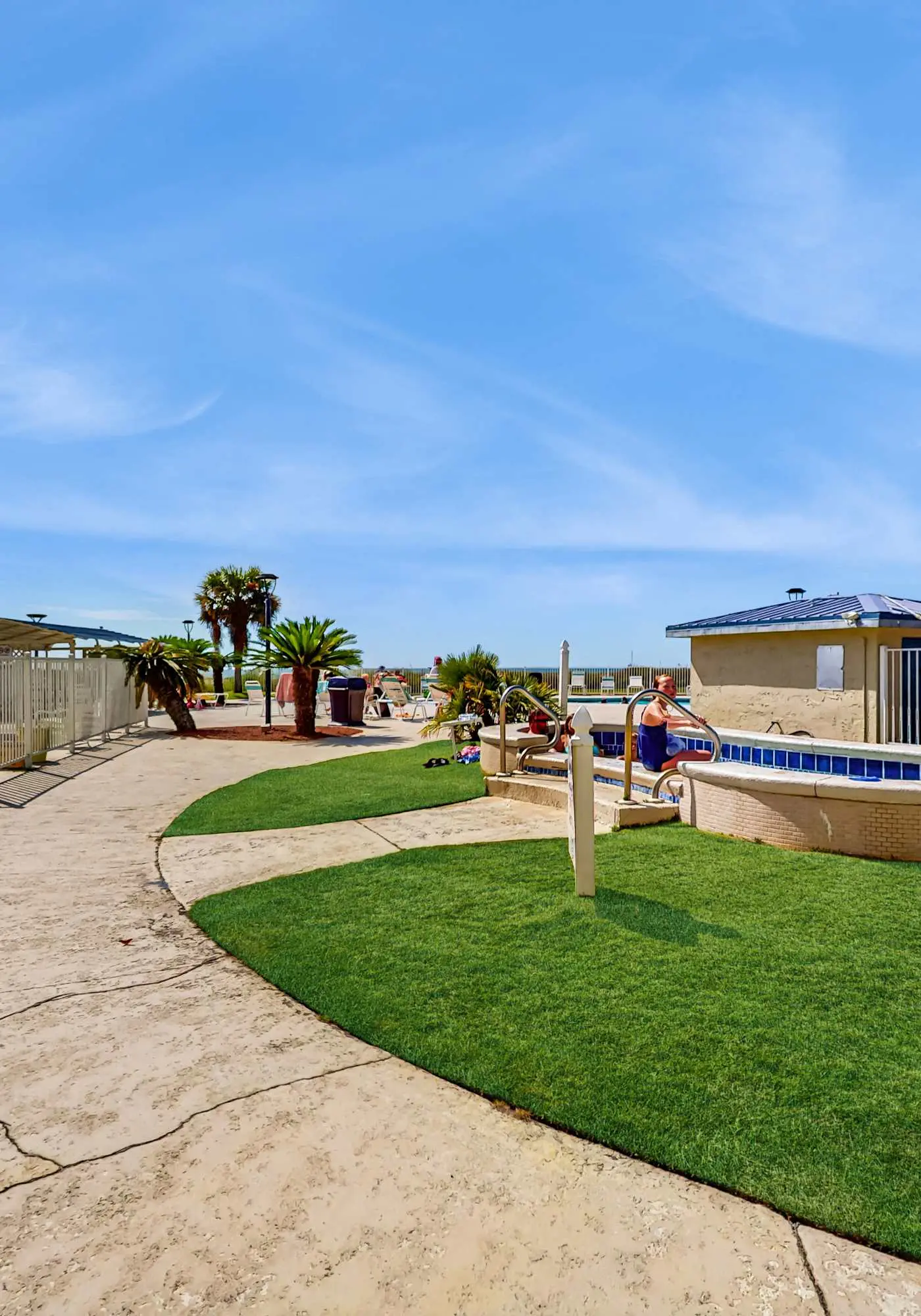 Waterfront Gulf condo with beach access, shared pool