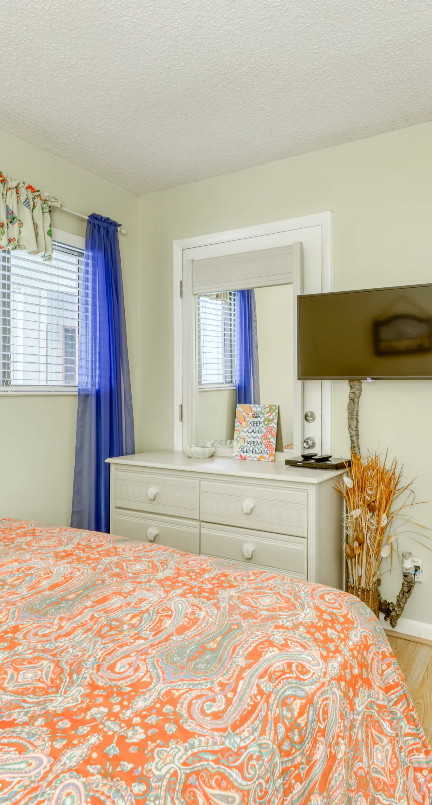 Gulf Highlands condo with gorgeous views, shared pool