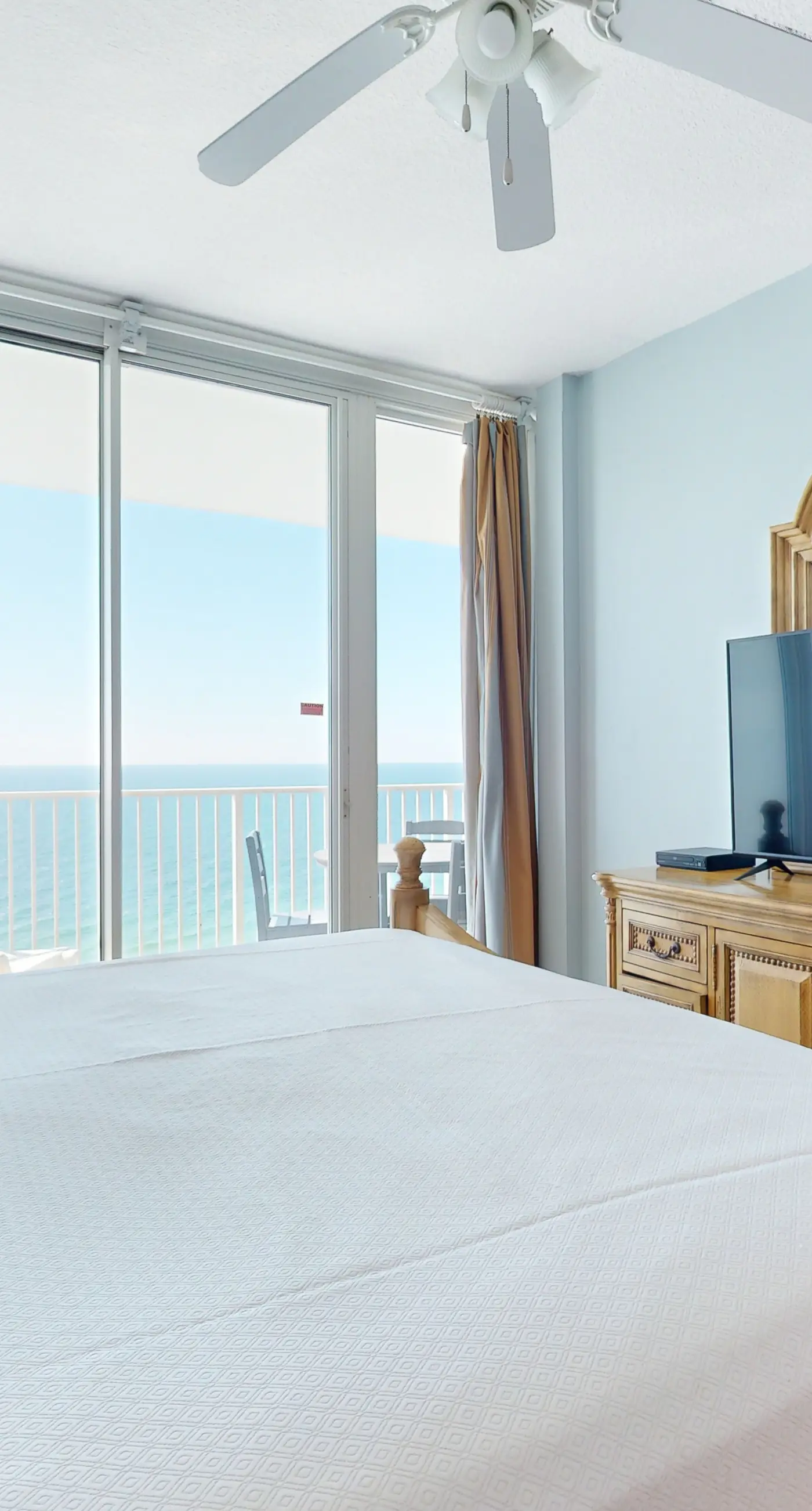 16th-Floor, Gulf-Front Condo w/ Balcony, Great View, AC & Shared Hot Tubs/Pools