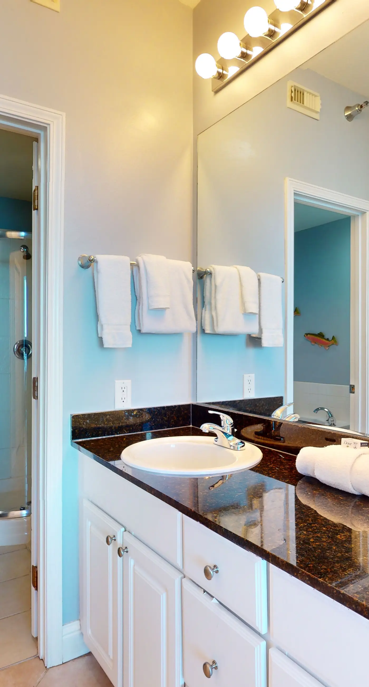 16th-Floor, Gulf-Front Condo w/ Balcony, Great View, AC & Shared Hot Tubs/Pools