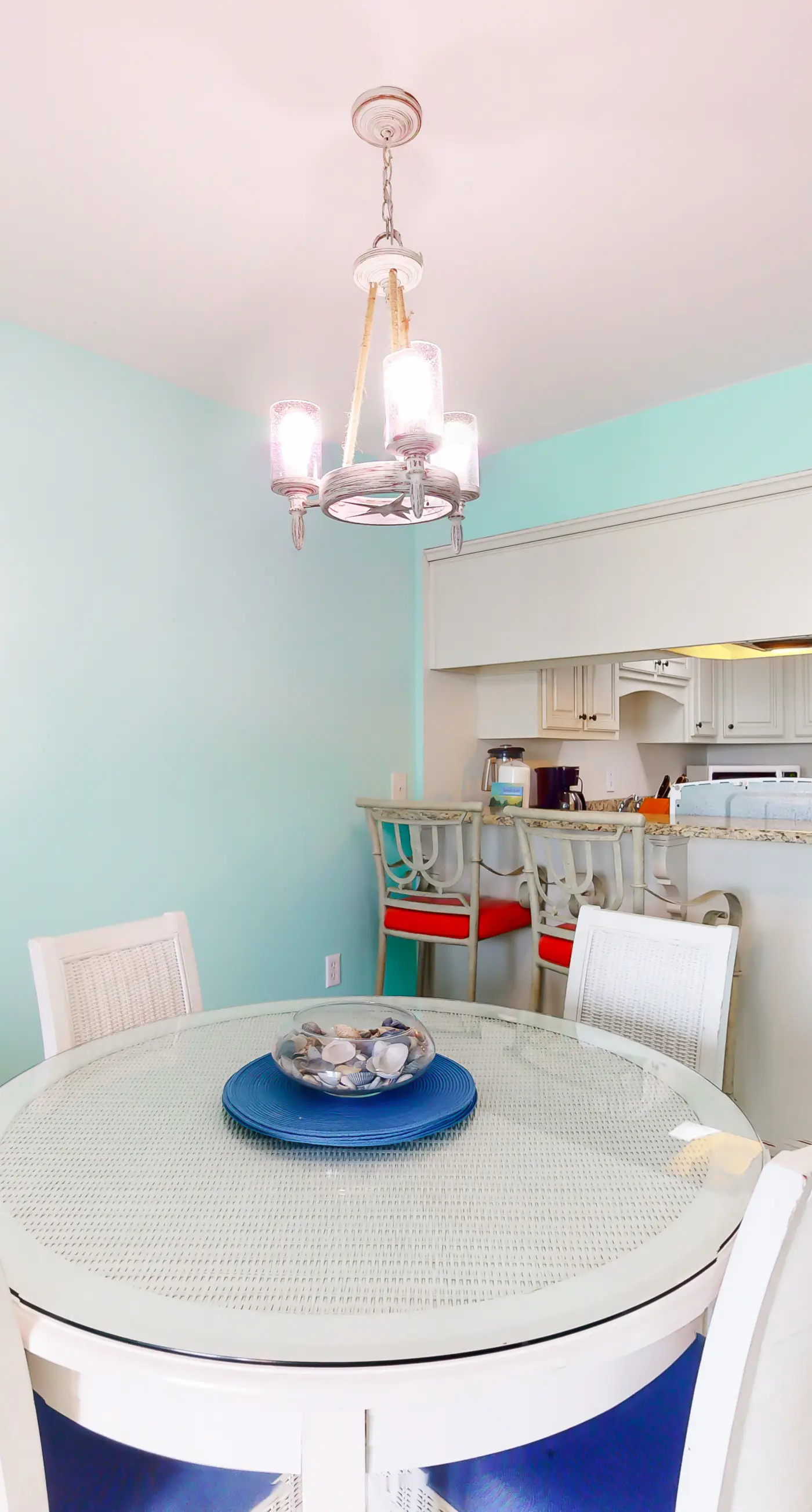 2nd-floor Gulf-front condo with amazing beach views, balcony, outdoor pool & W/D