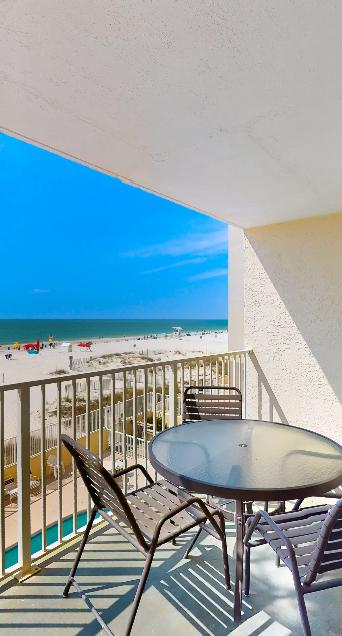 2nd-floor Gulf-front condo with amazing beach views, balcony, outdoor pool & W/D