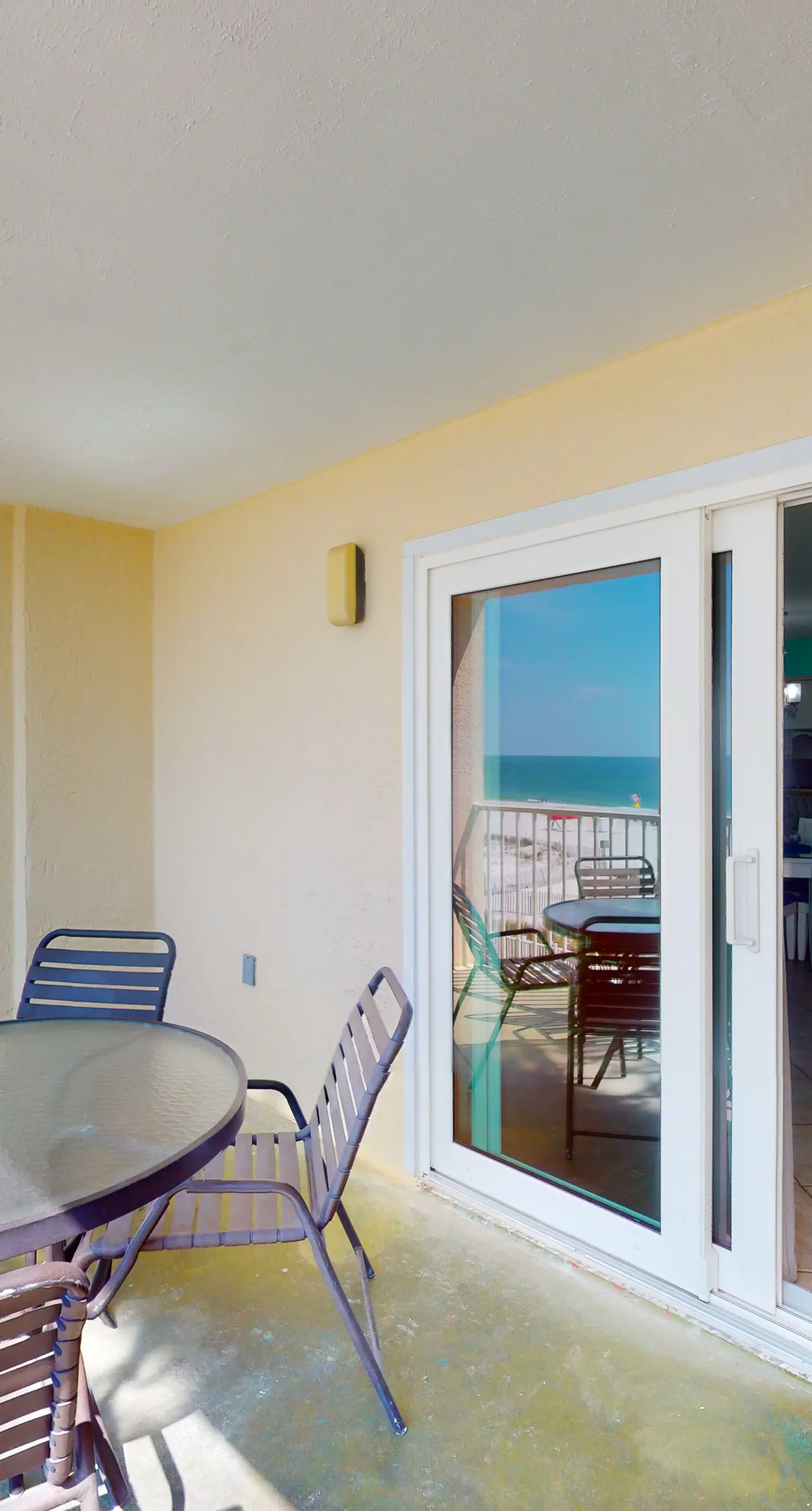 2nd-floor Gulf-front condo with amazing beach views, balcony, outdoor pool & W/D
