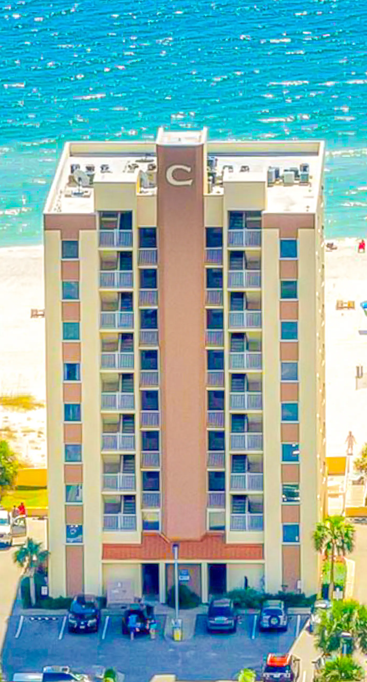 2nd-floor Gulf-front condo with amazing beach views, balcony, outdoor pool & W/D