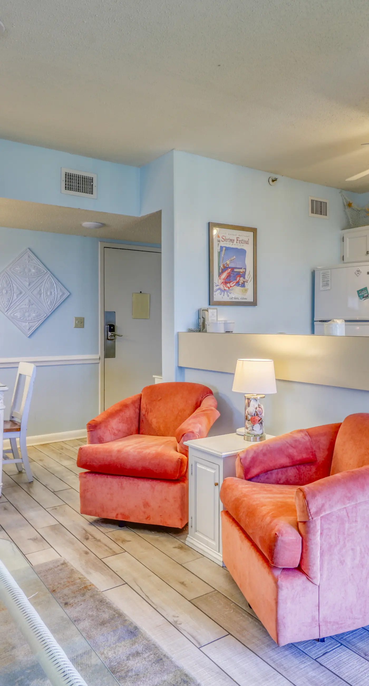 Waterfront Plantation Palms condo with pool & views from balcony